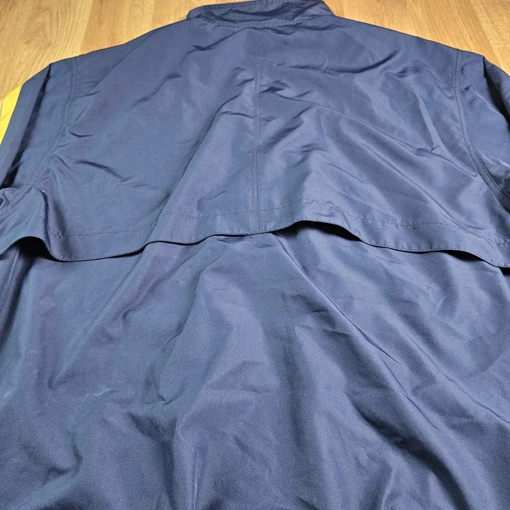 Nike check pictures